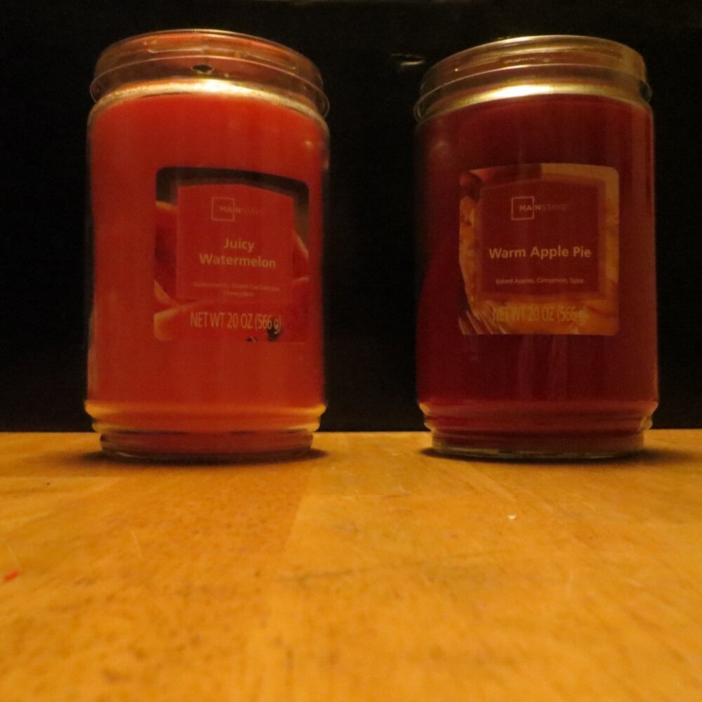 Set of 2 Jar Candles - Juicy Watermelon and  Warm Apple Pie